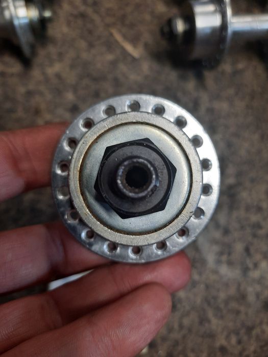 NOS piasta szosowa SHIMANO lata 80' eroica uniglide 36h 0725