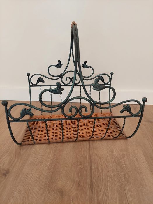 Porta  revistas de metal