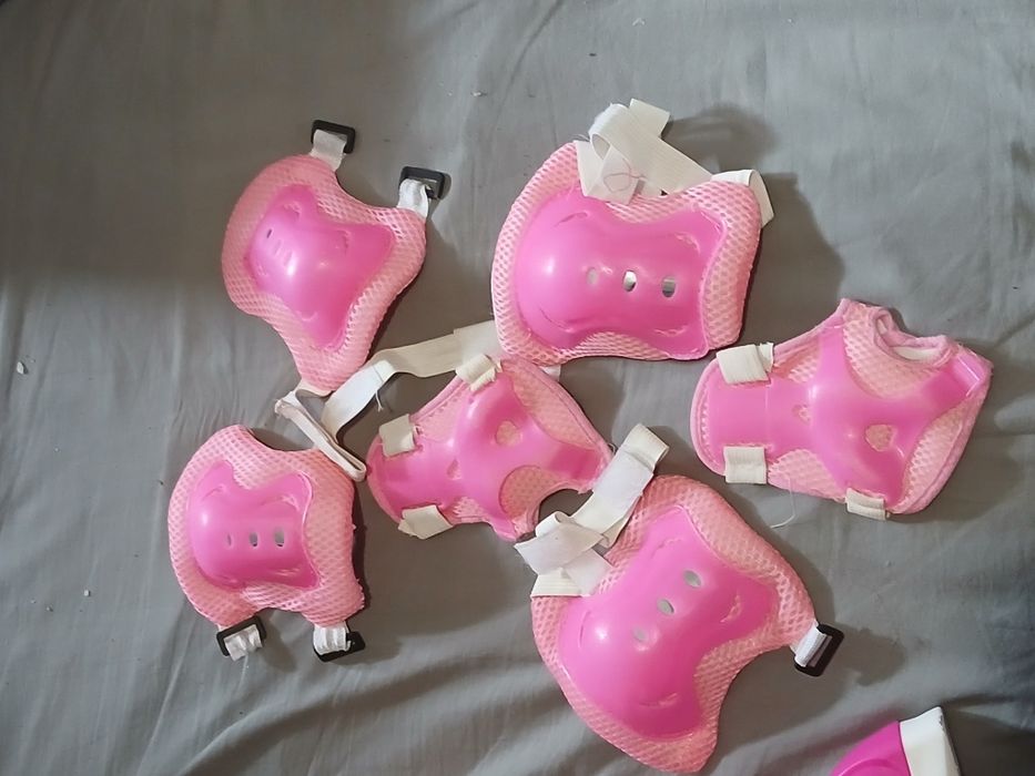 Ролики женские раздвижные