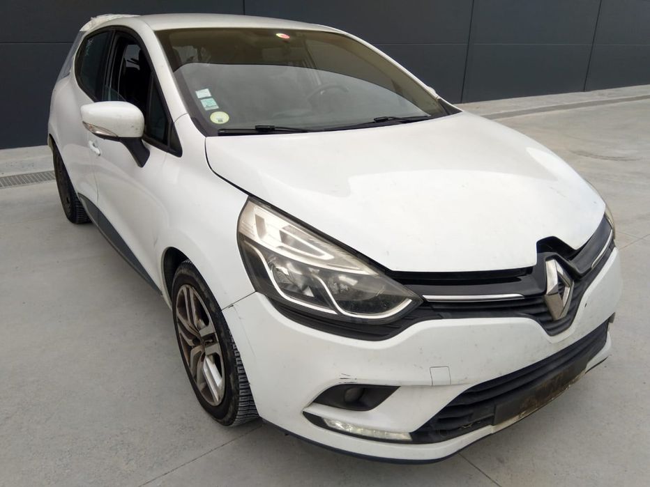 RENAULT CLIO IV - 2016 - Para Peças