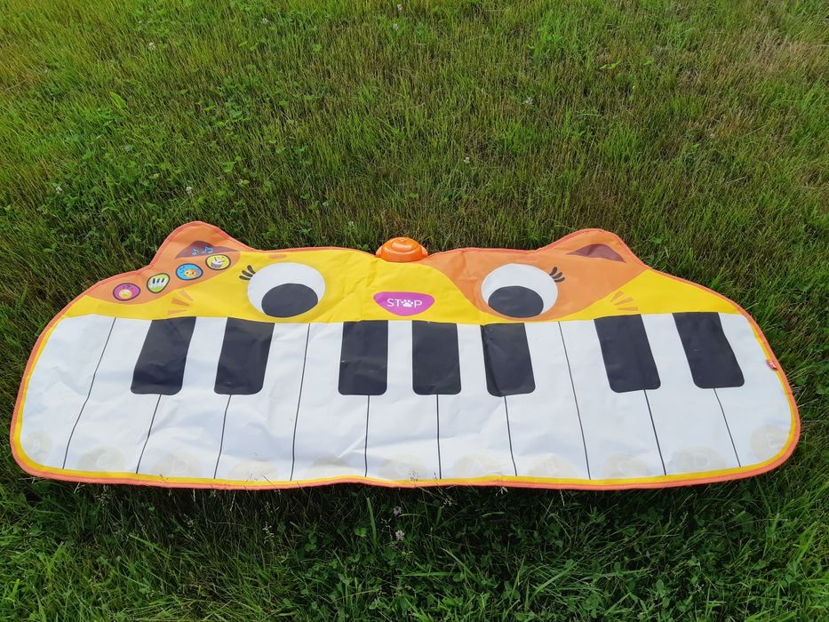 Музыкальный коврик-пианино Battat Мяуфон
Б.у состояние отличной, рабоч