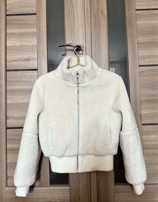 Нова шубка Befree