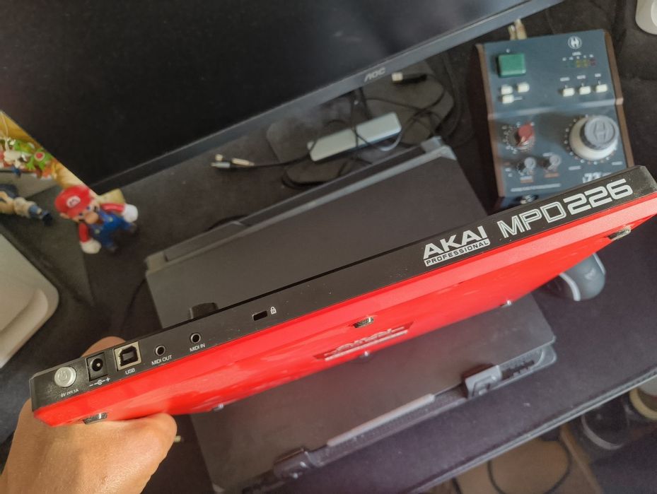 Controlador Akai MPD226 – Como Novo
