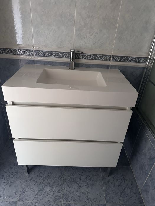 Móvel lavatório branco