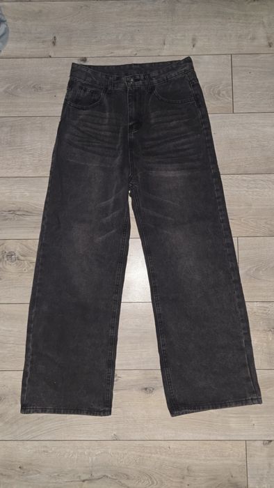 Чёрные джинсы Bershka