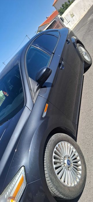 Ford Mondeo 1.8 TDCI Titanium foto 2