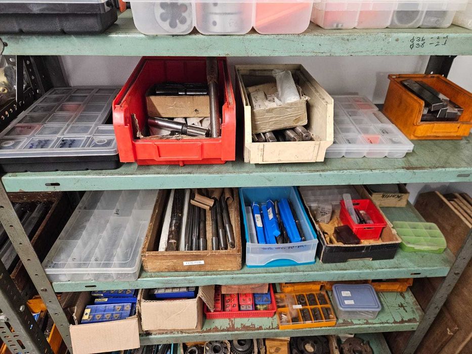 Narzędzia tokarsko-frezarskie oraz garażowe