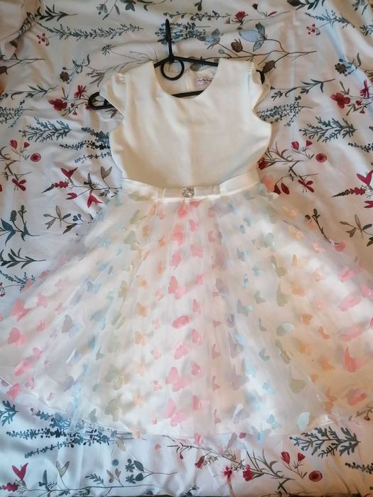 Дитяче гарне святкове плаття