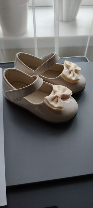 Туфлі для дівчинки туфельки