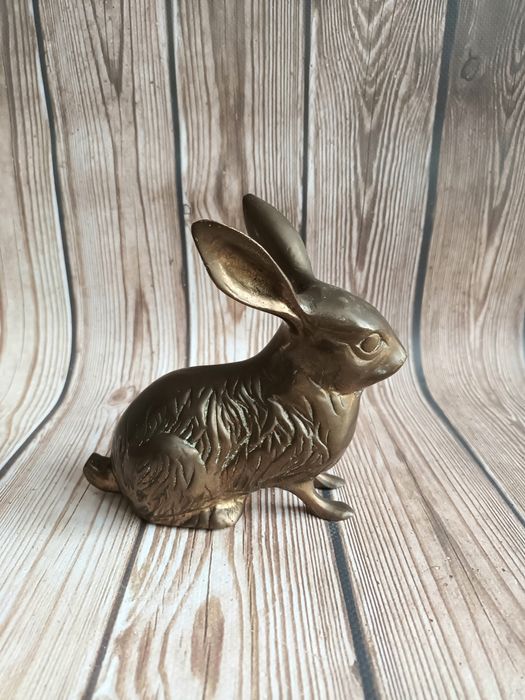 Mosiężny królik figurka