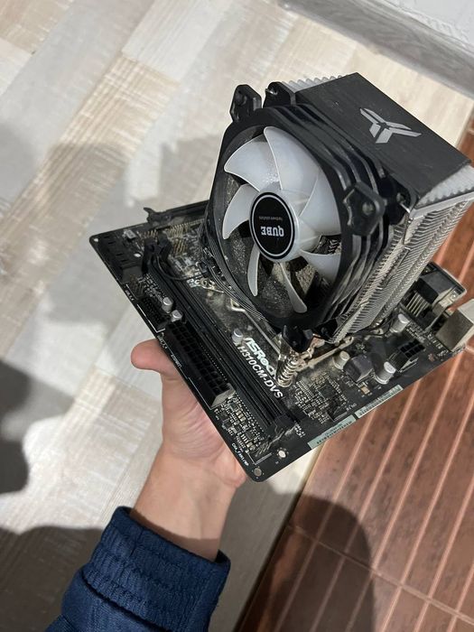 Материнська плата і процесор