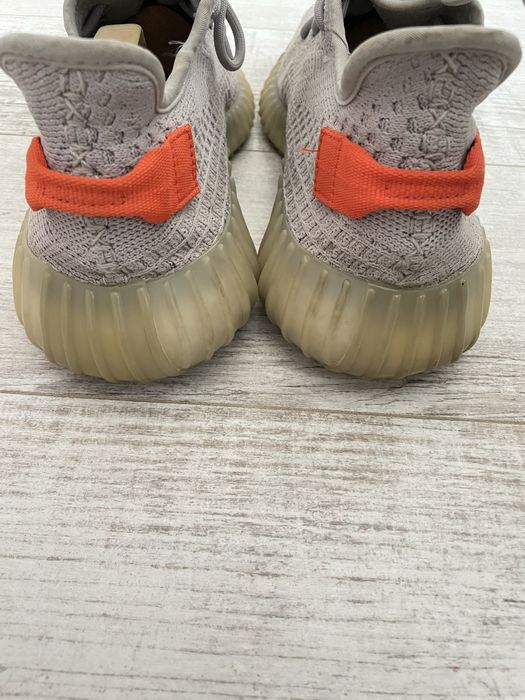 Чоловічі кросівки Adidas Yeezy Boost 350.