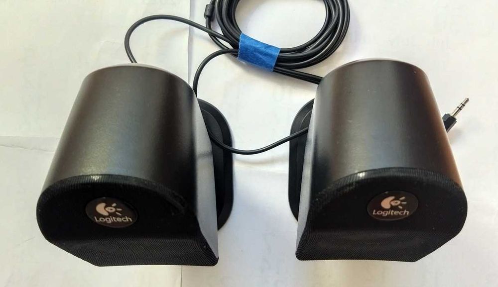 Сателітні колонки Logitech X-210