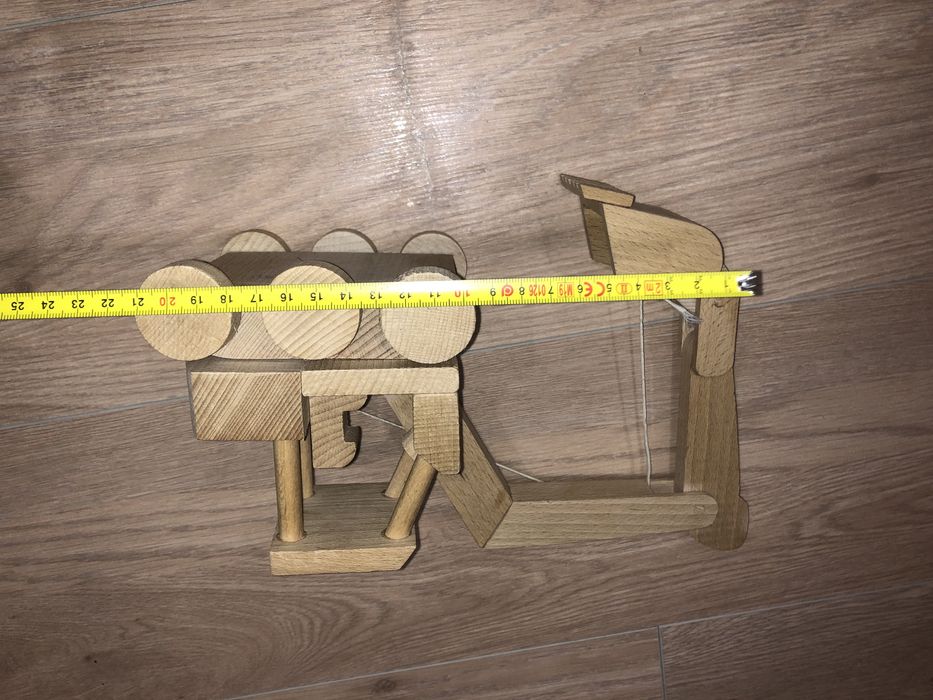 Деревянный экскаватор.эко игрушка.все детали поварачиваются-колесп кр