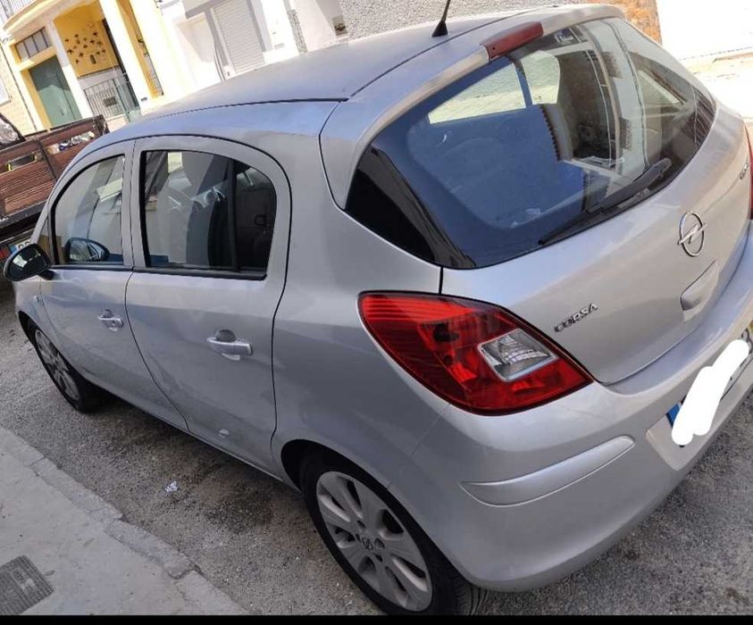 Opel corsa ecoflex 2008. Muito bom e econômico.