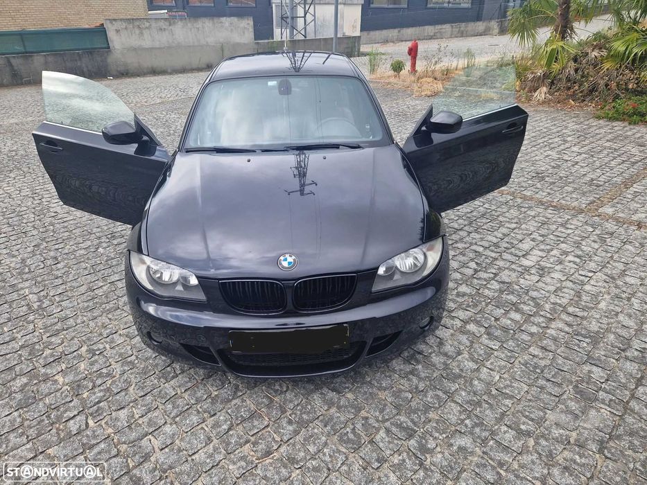 Vendo BMW Série 1 Coupé bem estimado e em óptimas condições gerais.