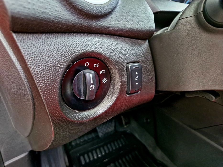 Двигун 1.6 бензин. Автомат