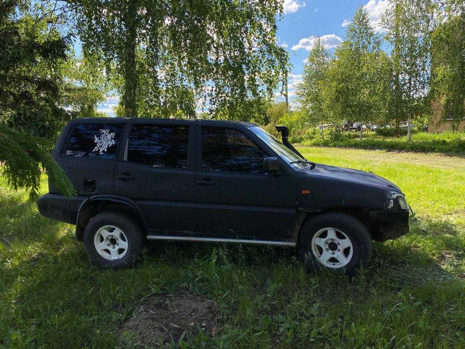 Продаю Nissan Terrano II 1993 2.4 бензин МКПП 4x4