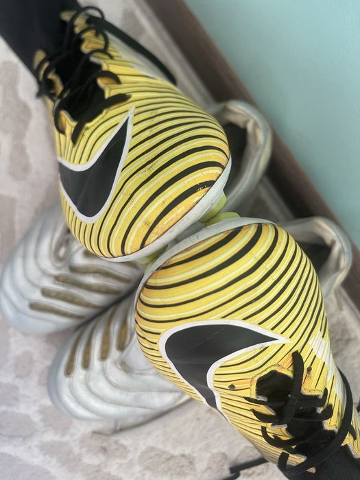 Бутси копи Adidas Nike сороконіжки