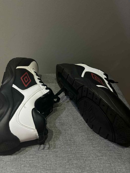Buty umbro r45 nowe orginal.