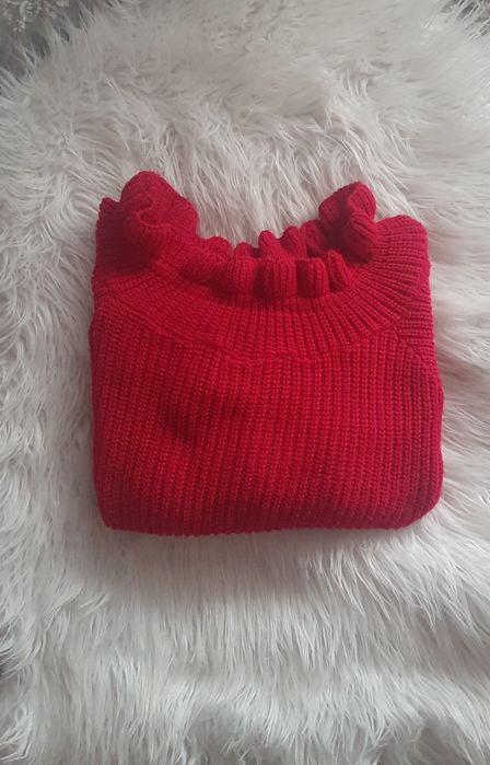 Czerwony sweter w opuszczonymi ramionami stan bdb rozm. S/M