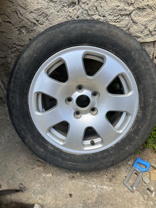 Продам р15 205/60 стояло на ауди