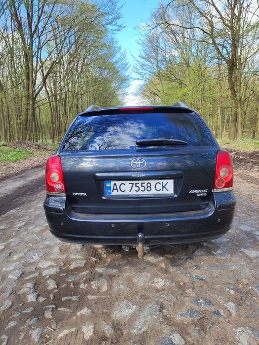 Toyota avensis Тойота авенсіс