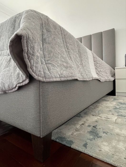 Cama de casal queen size