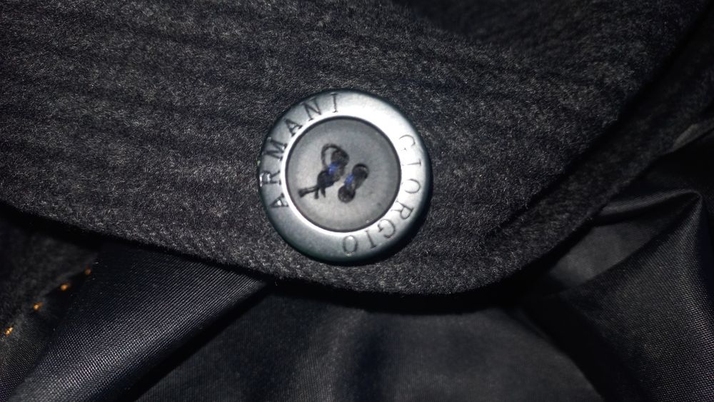 Мужское пальто Armani.