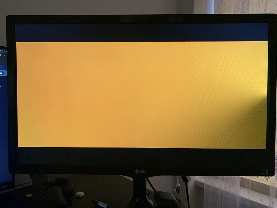 Монітор LG 23 робочий 23MP57D - P