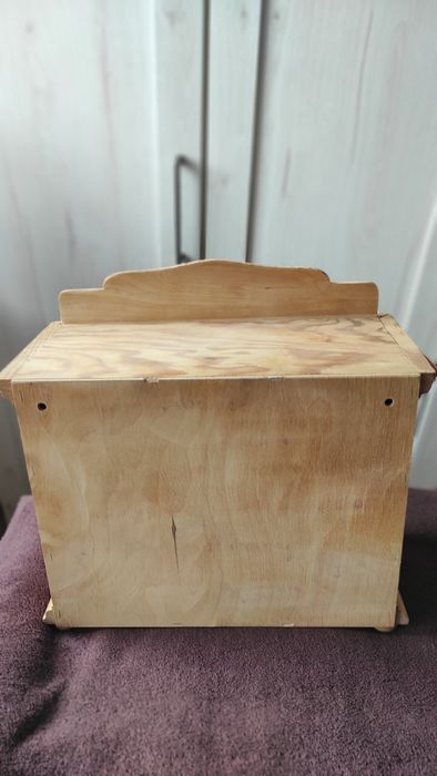 Szafa drewniana w wersji mini do decoupage.