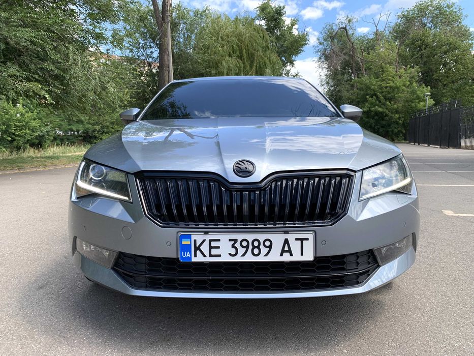 Skoda Superb 2019 VIN TMBAL8NP4KB300177 фото оголошення 2 з 24