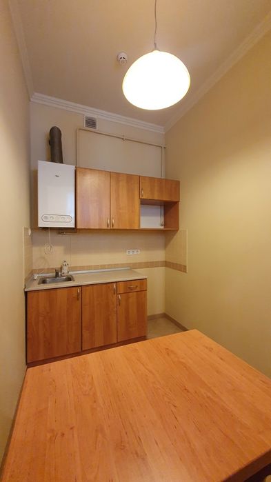 ПРОДАЖ ОФІСНОГО ПРИМІЩЕННЯ 69,1 м² в історичному центрі Мукачева