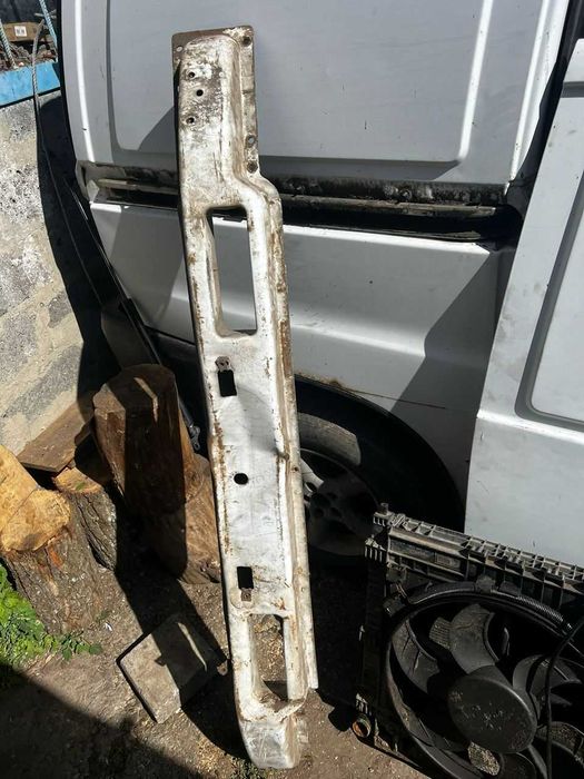 Усилитель бампера Мерседес Вито 638 *норм-сост /б-у/