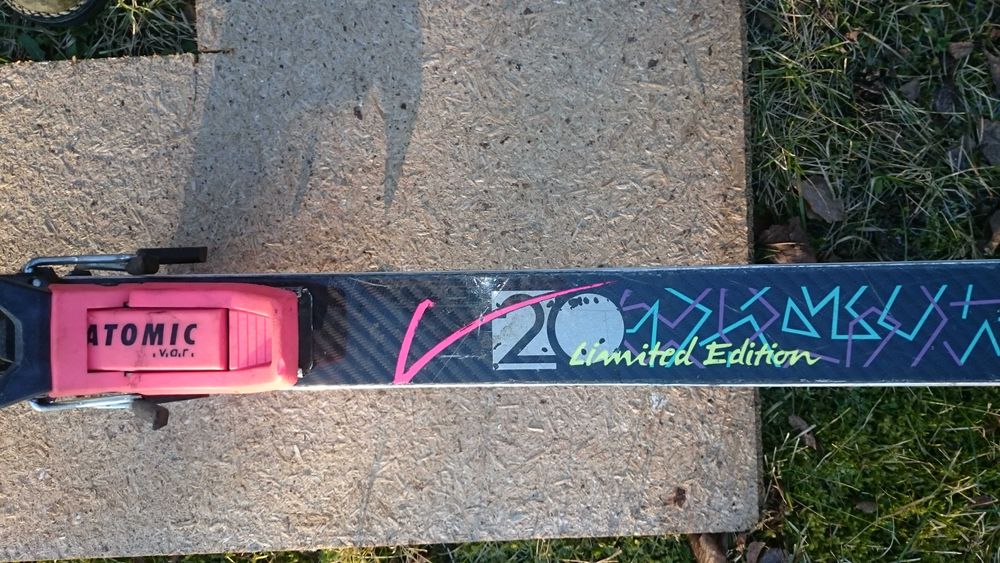 narty Blizzard z wiązaniami Atomic versja Limited Edition