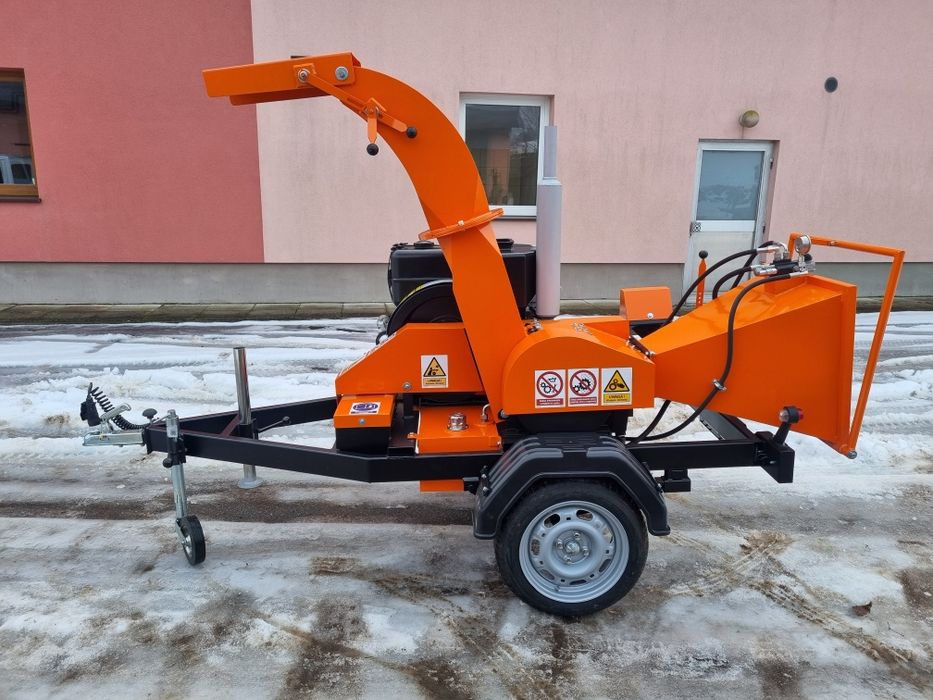 Rębak do gałezi, rębak mobilny, rębak spalinowy