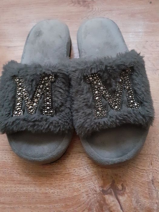 'Poupée Merilyn', śliczne damskie kapcie, rozm. 36-37