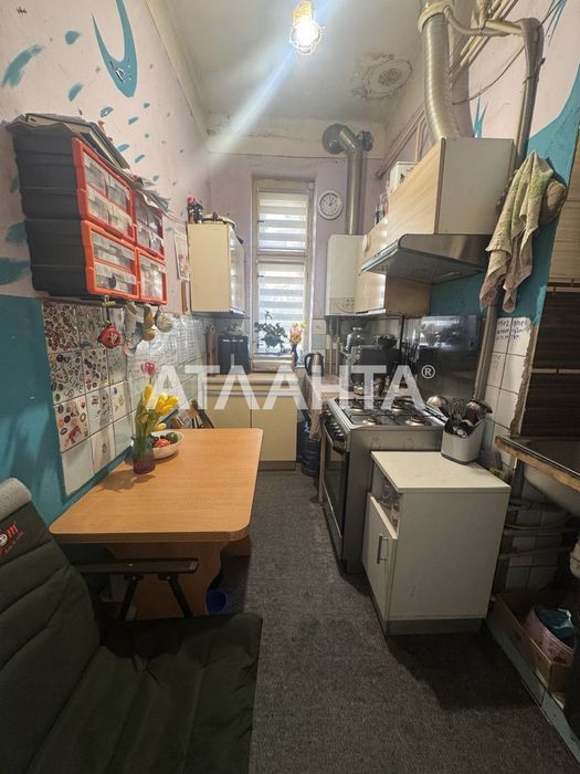 Продаж півособняку в центрі міста