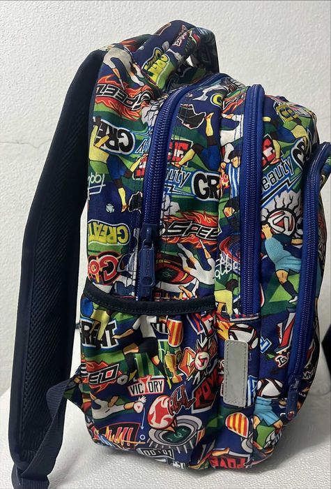 Mochila Escolar em bom estado de conservação