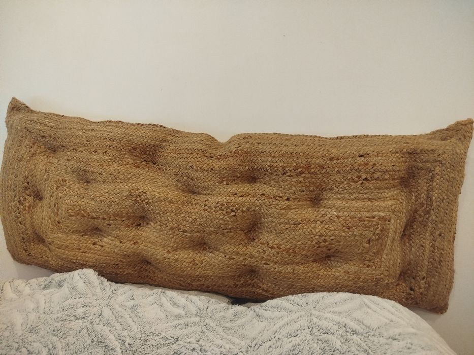 Cabeceira de cama de juta