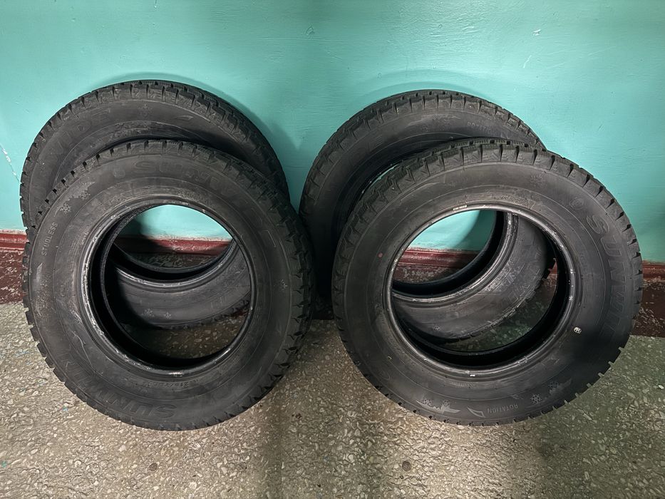 Шины зима 215/70