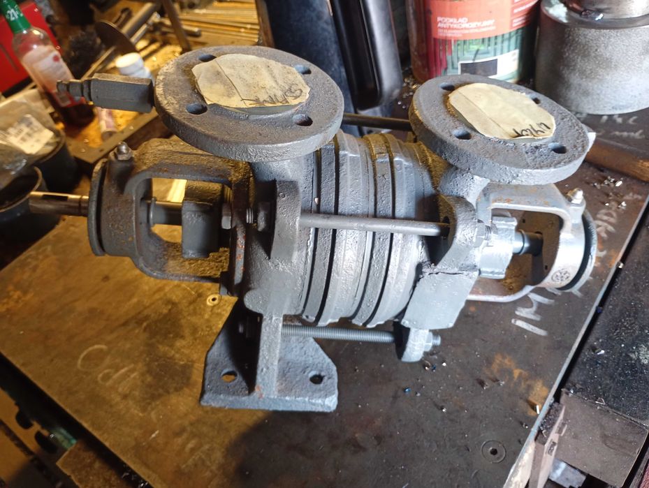 Pompa hydroforowa duża, hydrofor