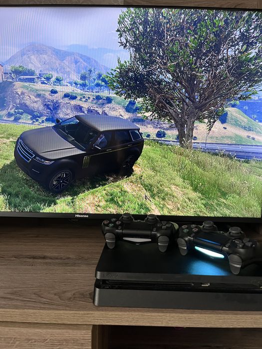 Sony PlayStation 4 Slim 1TB + 2 джойстики, ідеальний стан
