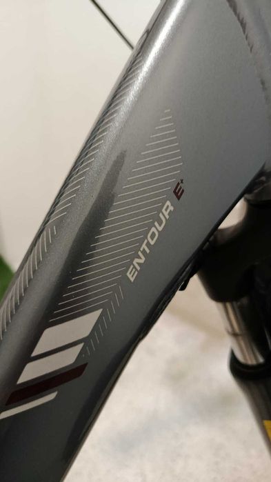 Bicicleta elétrica Giant DailyTour E+ 3 _ Com apenas 25 KM