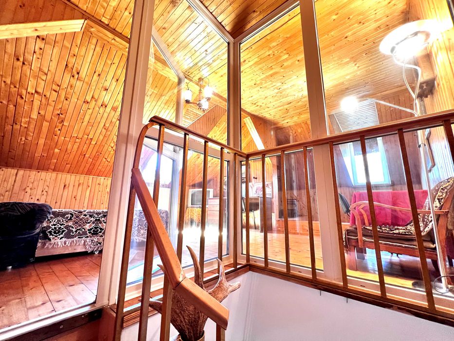 Напів-особняк в престижній центральній локації. Без тварин.