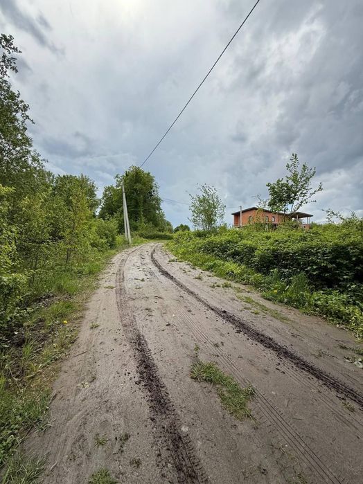 Продаж земельної ділянки біля лісу в с. Липники (Пустомитівський р-н)