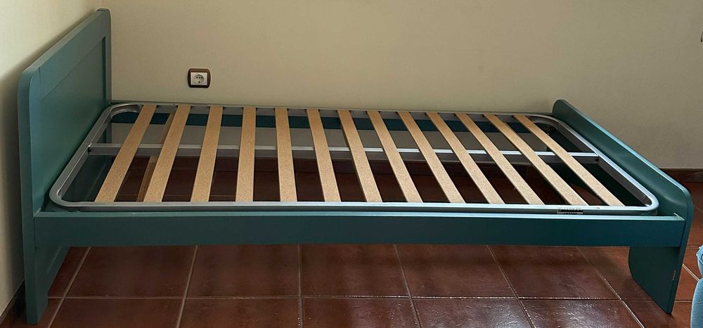 Quarto em carvalho (venda total ou por peças)