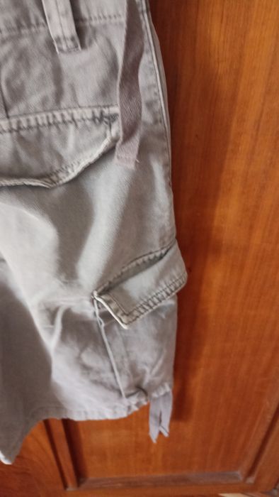 Calções cargo  Pull&Bear cinzentos 32