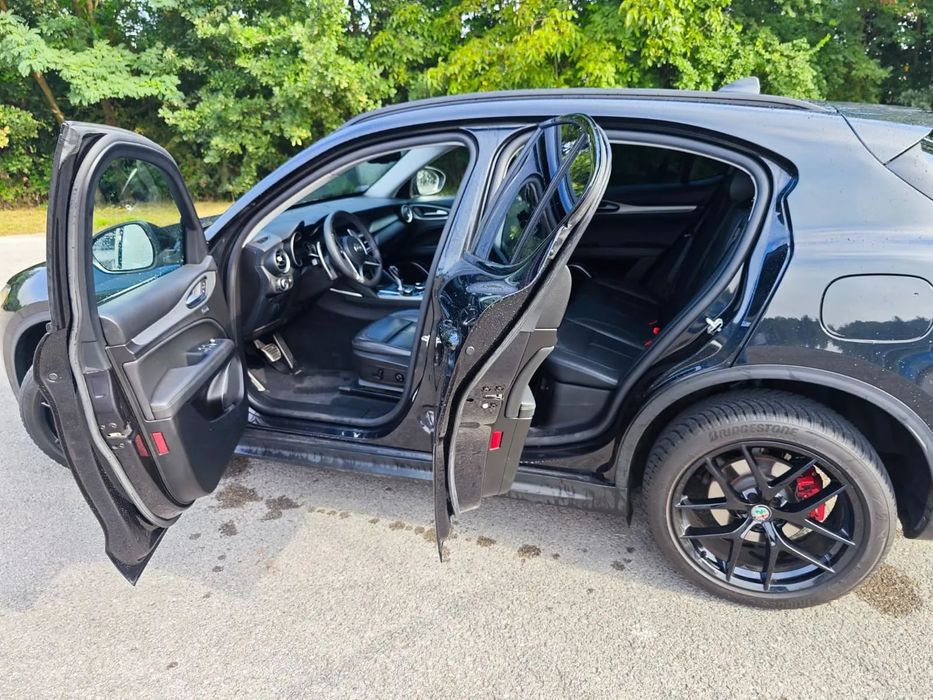 Alfa Romeo Stelvio Alfa Romeo Stelvio 2.0 280 KM Q4 | 2018 | 34 tyś. km | Automat | RACE