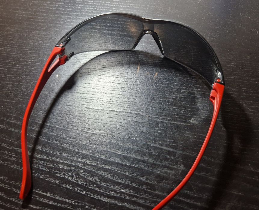 oculos de protecção novos sem uso/fabrico em França 
Marcas Françes
